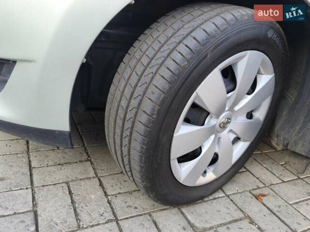 Сірий Тойота Ауріс, об'ємом двигуна 1.6 л та пробігом 226 тис. км за 6850 $, фото 16 на Automoto.ua