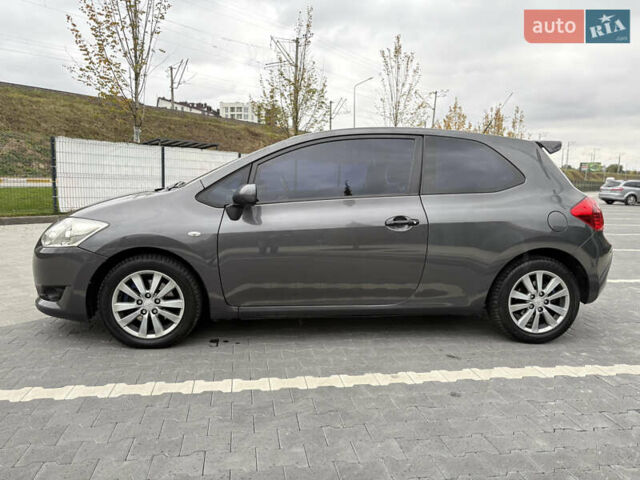 Сірий Тойота Ауріс, об'ємом двигуна 2 л та пробігом 267 тис. км за 5500 $, фото 2 на Automoto.ua