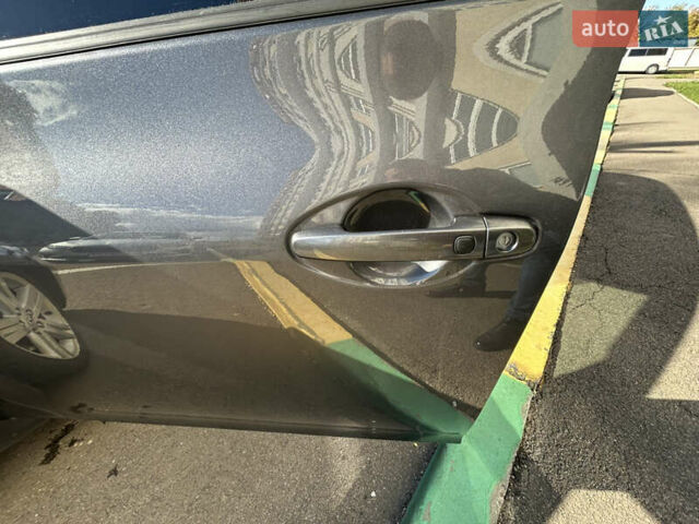 Тойота Аурис 2007 в Киеве на Automoto.ua Серый Тойота Аурис, объемом двигателя 2.2 л и пробегом 250 тыс. км за 7000 $, фото 23 на Automoto.ua