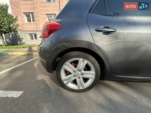 Тойота Аурис 2007 в Киеве на Automoto.ua Серый Тойота Аурис, объемом двигателя 2.2 л и пробегом 250 тыс. км за 7000 $, фото 20 на Automoto.ua