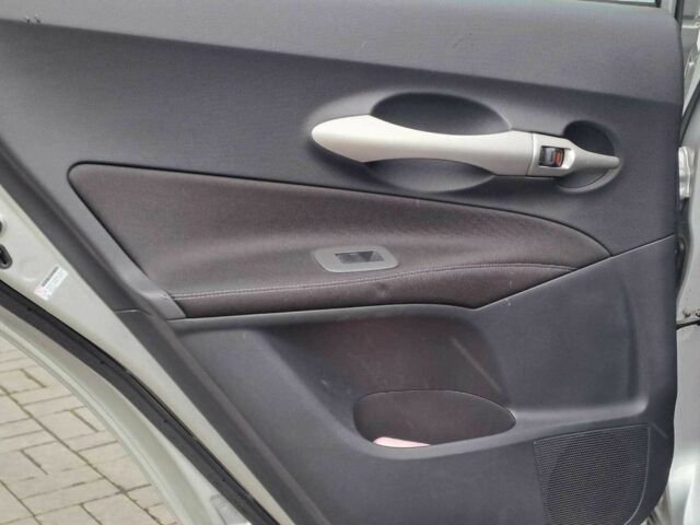 Сірий Тойота Ауріс, об'ємом двигуна 2.2 л та пробігом 216 тис. км за 6690 $, фото 18 на Automoto.ua