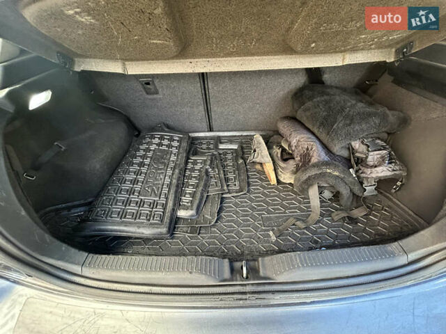 Тойота Аурис 2007 в Киеве на Automoto.ua Серый Тойота Аурис, объемом двигателя 2.2 л и пробегом 250 тыс. км за 7000 $, фото 32 на Automoto.ua