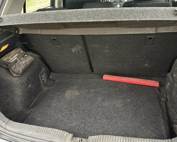 Серый Тойота Аурис, объемом двигателя 1.6 л и пробегом 250 тыс. км за 6200 $, фото 13 на Automoto.ua