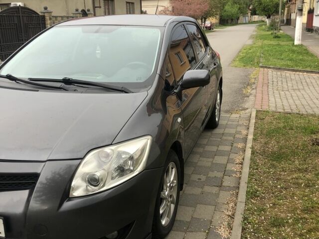 Серый Тойота Аурис, объемом двигателя 0 л и пробегом 267 тыс. км за 3000 $, фото 4 на Automoto.ua