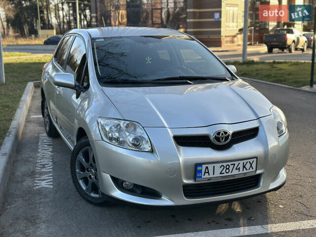 Сірий Тойота Ауріс, об'ємом двигуна 1.6 л та пробігом 155 тис. км за 7300 $, фото 2 на Automoto.ua