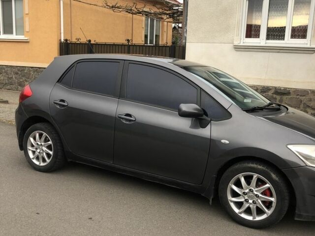 Серый Тойота Аурис, объемом двигателя 0 л и пробегом 267 тыс. км за 3000 $, фото 1 на Automoto.ua