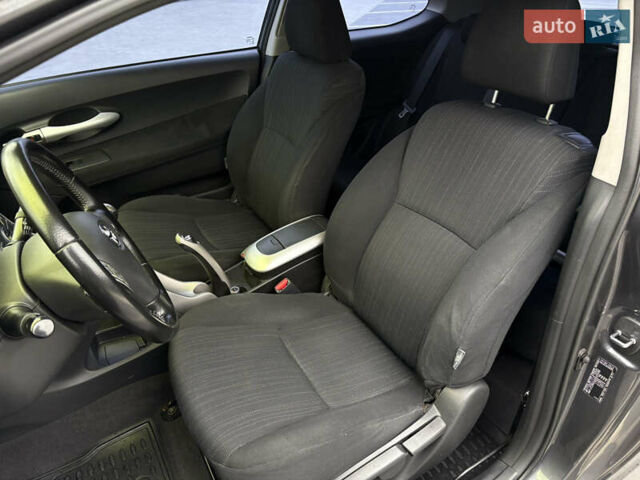 Сірий Тойота Ауріс, об'ємом двигуна 2 л та пробігом 267 тис. км за 5500 $, фото 24 на Automoto.ua