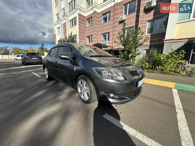 Тойота Аурис 2007 в Киеве на Automoto.ua Серый Тойота Аурис, объемом двигателя 2.2 л и пробегом 250 тыс. км за 7000 $, фото 3 на Automoto.ua