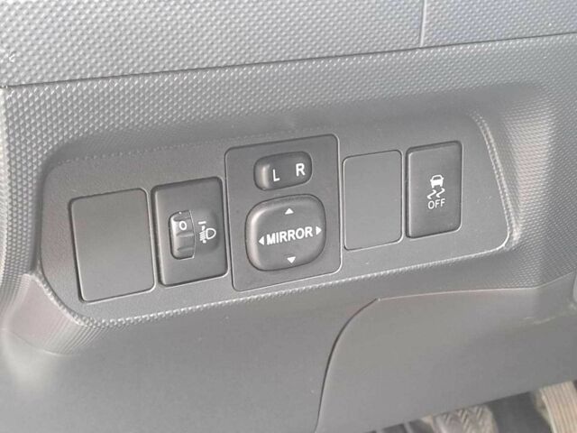 Сірий Тойота Ауріс, об'ємом двигуна 2.2 л та пробігом 216 тис. км за 6690 $, фото 14 на Automoto.ua