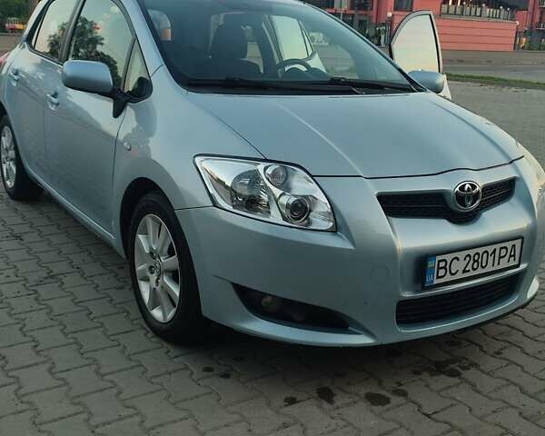Серый Тойота Аурис, объемом двигателя 2 л и пробегом 238 тыс. км за 6000 $, фото 8 на Automoto.ua
