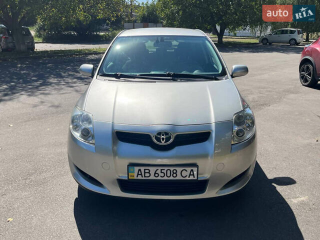 Сірий Тойота Ауріс, об'ємом двигуна 1.6 л та пробігом 194 тис. км за 7000 $, фото 1 на Automoto.ua