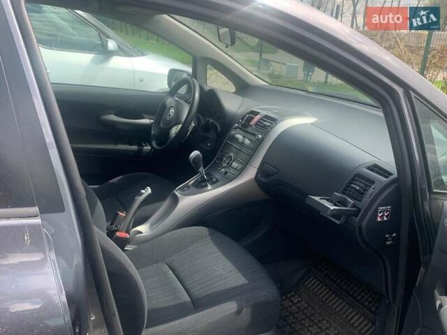 Сірий Тойота Ауріс, об'ємом двигуна 1.6 л та пробігом 170 тис. км за 6500 $, фото 7 на Automoto.ua