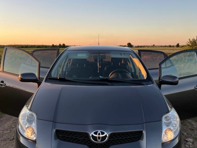 Сірий Тойота Ауріс, об'ємом двигуна 1.6 л та пробігом 257 тис. км за 6500 $, фото 3 на Automoto.ua