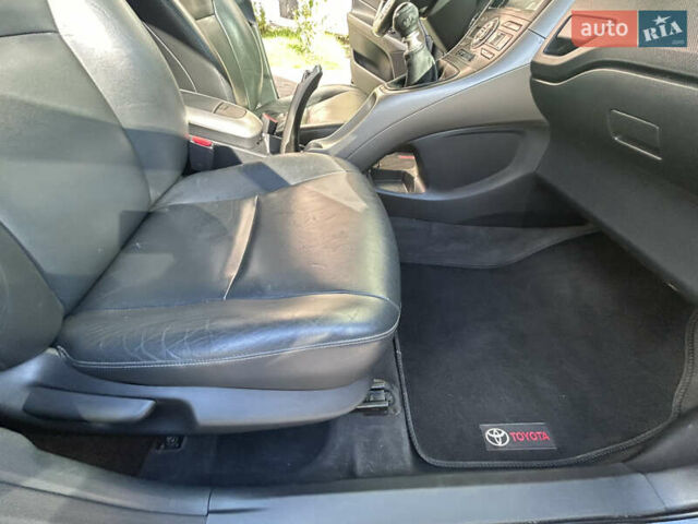 Тойота Аурис 2007 в Киеве на Automoto.ua Серый Тойота Аурис, объемом двигателя 2.2 л и пробегом 250 тыс. км за 7000 $, фото 44 на Automoto.ua