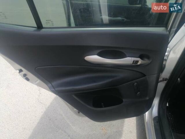 Сірий Тойота Ауріс, об'ємом двигуна 1.6 л та пробігом 180 тис. км за 6200 $, фото 1 на Automoto.ua
