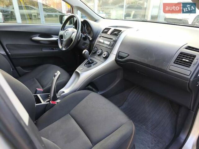 Сірий Тойота Ауріс, об'ємом двигуна 1.6 л та пробігом 226 тис. км за 6850 $, фото 11 на Automoto.ua