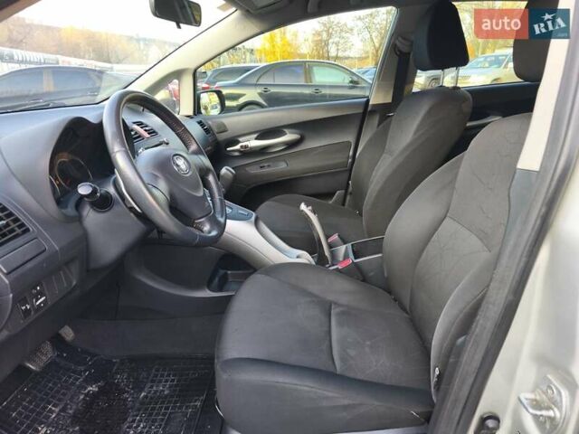 Сірий Тойота Ауріс, об'ємом двигуна 1.6 л та пробігом 226 тис. км за 6850 $, фото 8 на Automoto.ua