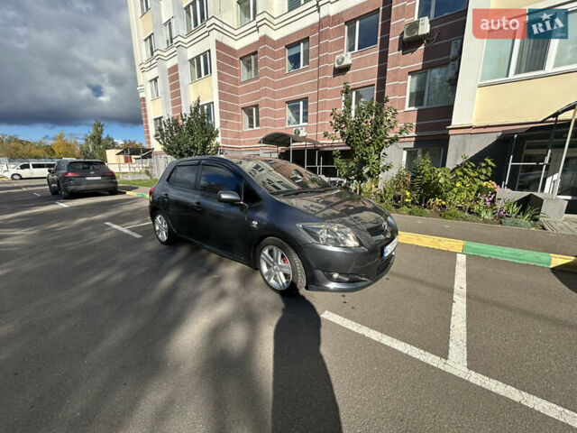 Тойота Аурис 2007 в Киеве на Automoto.ua Серый Тойота Аурис, объемом двигателя 2.2 л и пробегом 250 тыс. км за 7000 $, фото 4 на Automoto.ua