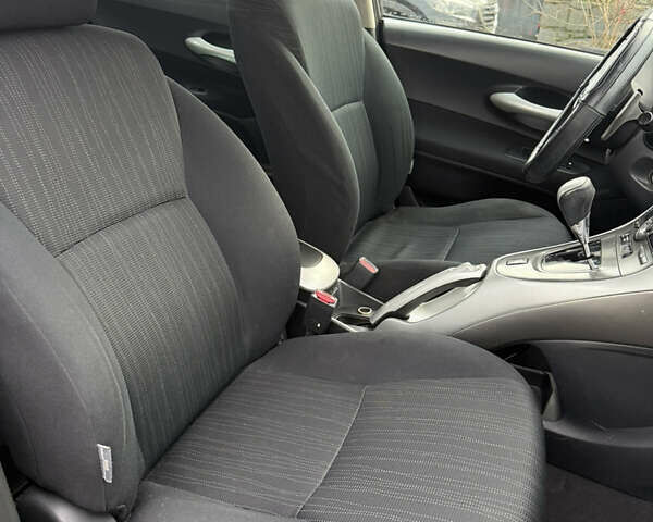 Серый Тойота Аурис, объемом двигателя 1.6 л и пробегом 250 тыс. км за 6200 $, фото 8 на Automoto.ua