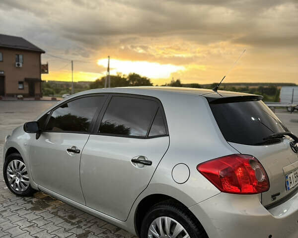 Серый Тойота Аурис, объемом двигателя 1.6 л и пробегом 95 тыс. км за 5500 $, фото 21 на Automoto.ua