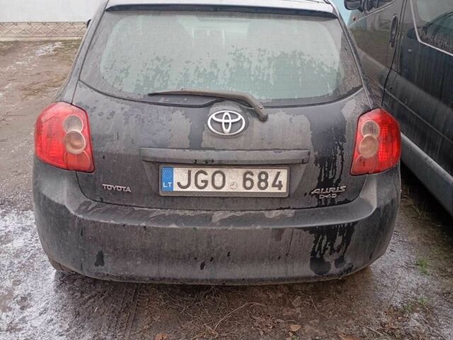 Серый Тойота Аурис, объемом двигателя 1.4 л и пробегом 1 тыс. км за 1600 $, фото 2 на Automoto.ua
