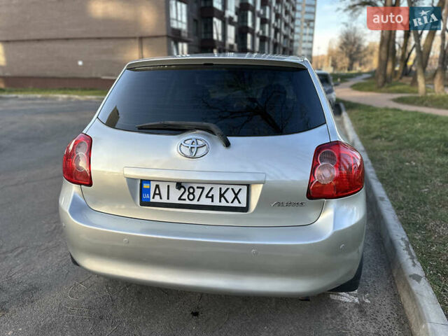 Сірий Тойота Ауріс, об'ємом двигуна 1.6 л та пробігом 155 тис. км за 7300 $, фото 9 на Automoto.ua