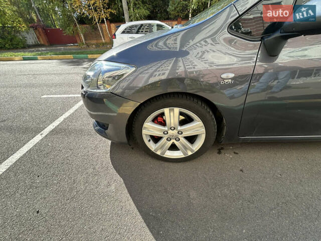 Тойота Аурис 2007 в Киеве на Automoto.ua Серый Тойота Аурис, объемом двигателя 2.2 л и пробегом 250 тыс. км за 7000 $, фото 24 на Automoto.ua