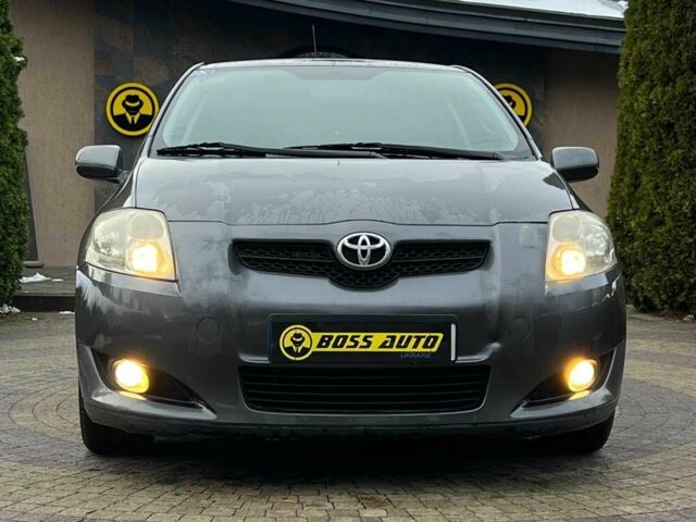 Сірий Тойота Ауріс, об'ємом двигуна 1.4 л та пробігом 264 тис. км за 6999 $, фото 1 на Automoto.ua