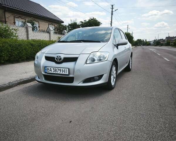 Тойота Аурис 2007 в Кропивницком (Кировограде) на Automoto.ua Серый Тойота Аурис, объемом двигателя 2 л и пробегом 300 тыс. км за 5800 $, фото 8 на Automoto.ua