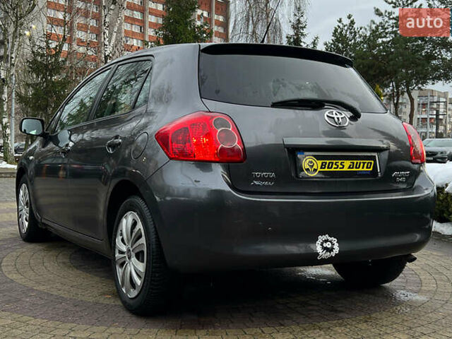 Серый Тойота Аурис, объемом двигателя 1.36 л и пробегом 264 тыс. км за 6999 $, фото 4 на Automoto.ua