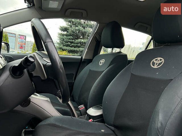 Серый Тойота Аурис, объемом двигателя 1.36 л и пробегом 264 тыс. км за 6999 $, фото 8 на Automoto.ua