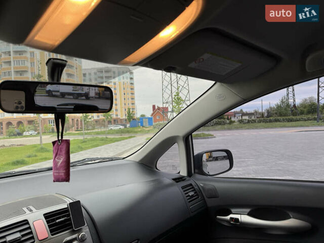 Сірий Тойота Ауріс, об'ємом двигуна 1.6 л та пробігом 91 тис. км за 6900 $, фото 10 на Automoto.ua