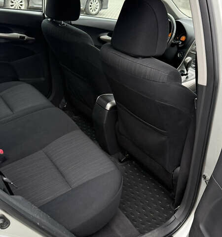 Серый Тойота Аурис, объемом двигателя 1.6 л и пробегом 99 тыс. км за 7100 $, фото 7 на Automoto.ua