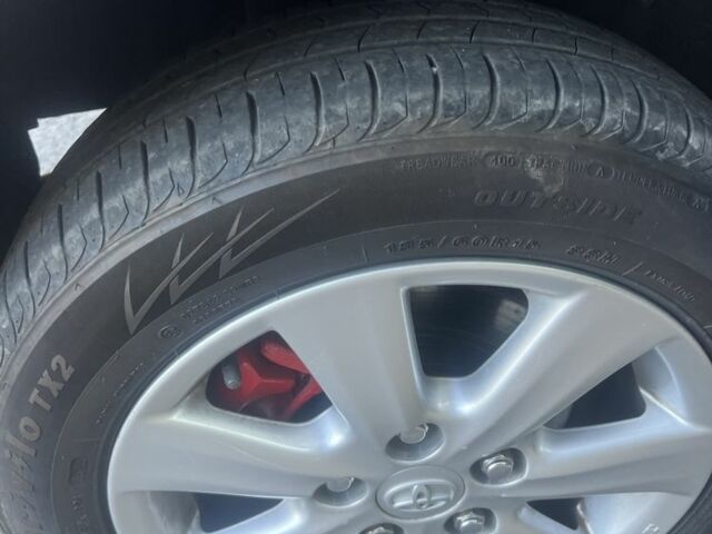 Серый Тойота Аурис, объемом двигателя 1.6 л и пробегом 268 тыс. км за 5800 $, фото 14 на Automoto.ua