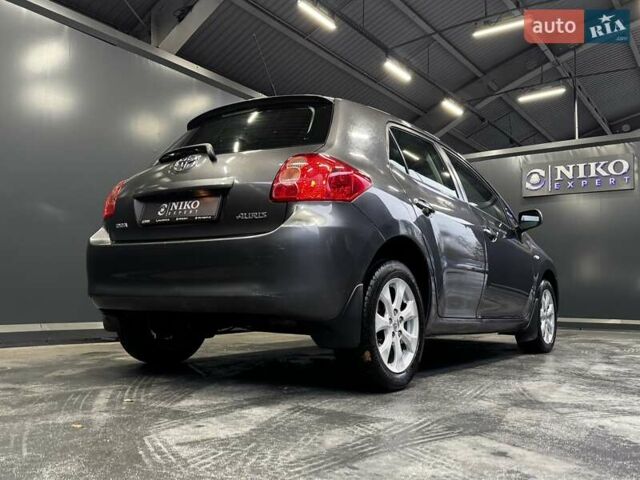 Серый Тойота Аурис, объемом двигателя 1.6 л и пробегом 210 тыс. км за 6300 $, фото 15 на Automoto.ua