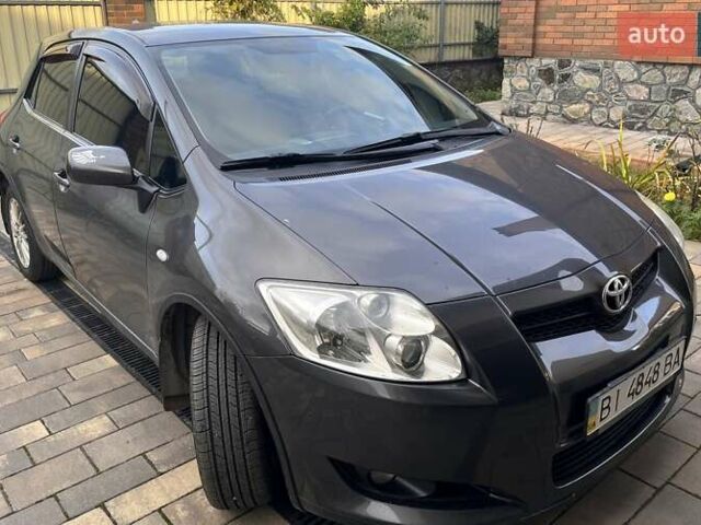 Серый Тойота Аурис, объемом двигателя 1.6 л и пробегом 178 тыс. км за 7200 $, фото 4 на Automoto.ua