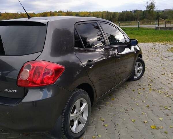 Тойота Аурис 2008 в Черновцах на Automoto.ua Серый Тойота Аурис, объемом двигателя 1.4 л и пробегом 202 тыс. км за 6300 $, фото 8 на Automoto.ua