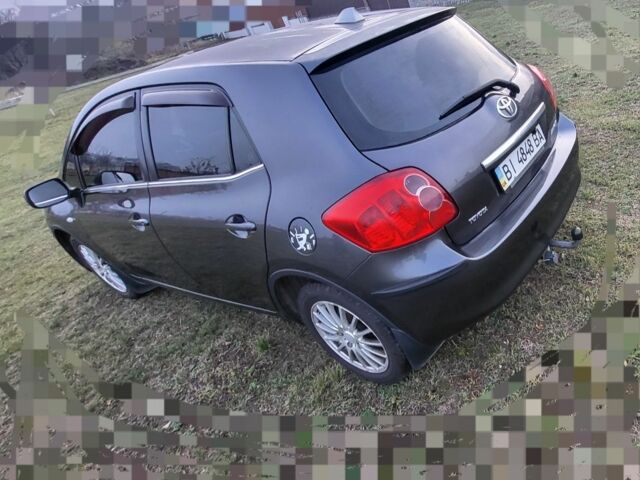 Серый Тойота Аурис, объемом двигателя 1.6 л и пробегом 178 тыс. км за 7500 $, фото 2 на Automoto.ua