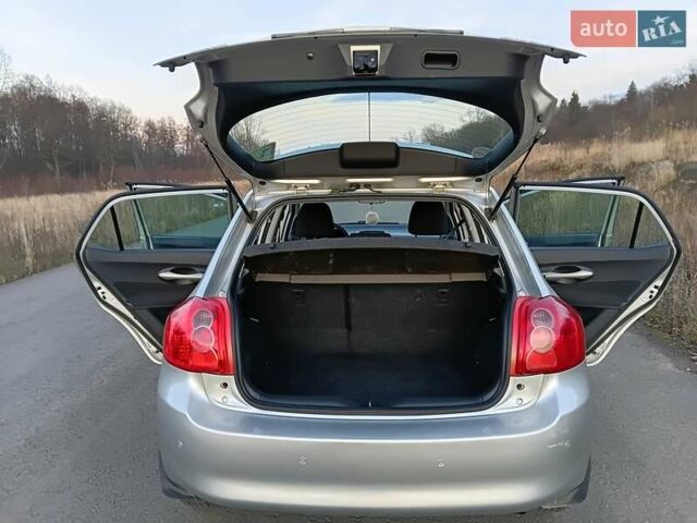 Серый Тойота Аурис, объемом двигателя 1.6 л и пробегом 158 тыс. км за 5700 $, фото 15 на Automoto.ua