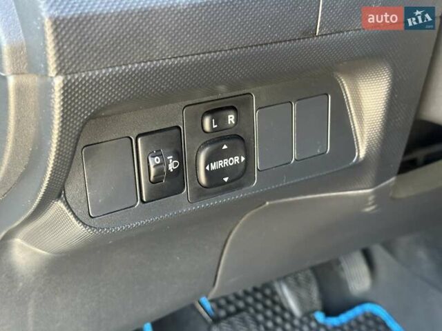 Серый Тойота Аурис, объемом двигателя 2 л и пробегом 251 тыс. км за 6390 $, фото 17 на Automoto.ua