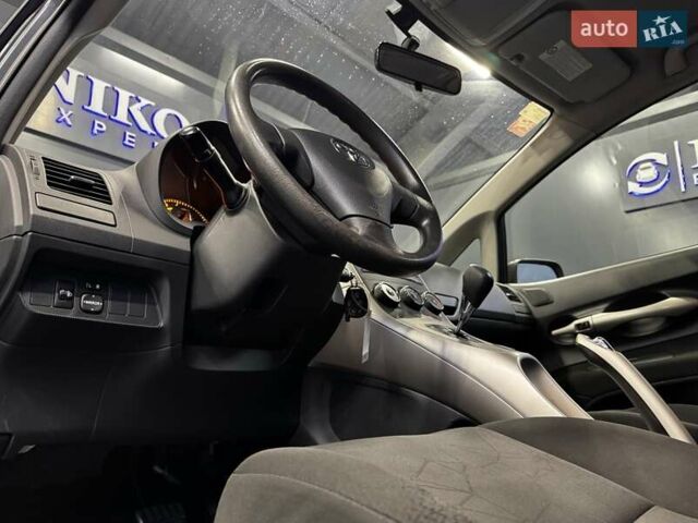 Серый Тойота Аурис, объемом двигателя 1.6 л и пробегом 210 тыс. км за 6300 $, фото 27 на Automoto.ua