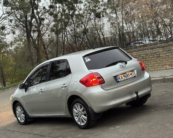 Серый Тойота Аурис, объемом двигателя 1.6 л и пробегом 200 тыс. км за 6499 $, фото 31 на Automoto.ua