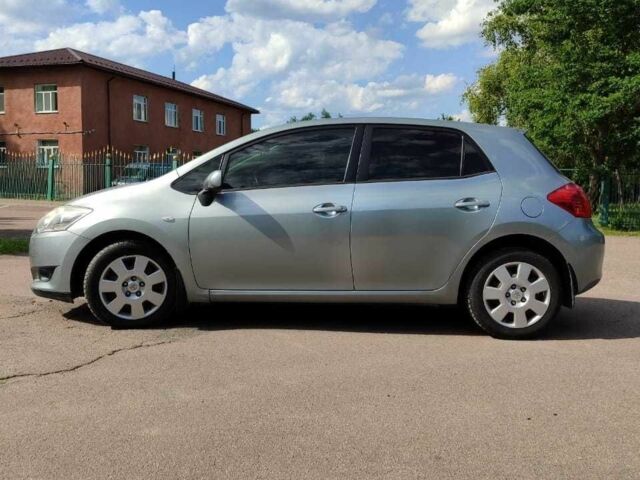 Серый Тойота Аурис, объемом двигателя 2 л и пробегом 196 тыс. км за 6000 $, фото 10 на Automoto.ua