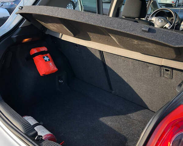 Серый Тойота Аурис, объемом двигателя 2 л и пробегом 248 тыс. км за 6600 $, фото 16 на Automoto.ua