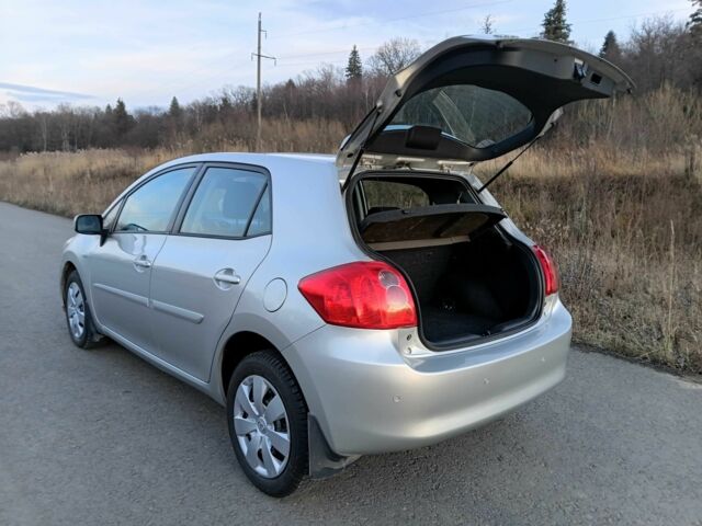 Серый Тойота Аурис, объемом двигателя 1.6 л и пробегом 158 тыс. км за 5700 $, фото 11 на Automoto.ua