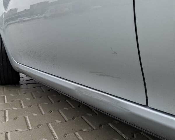 Серый Тойота Аурис, объемом двигателя 2 л и пробегом 250 тыс. км за 6900 $, фото 10 на Automoto.ua