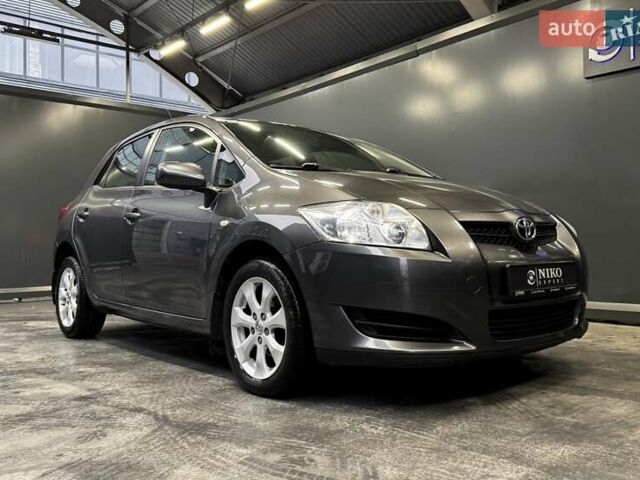 Серый Тойота Аурис, объемом двигателя 1.6 л и пробегом 210 тыс. км за 6300 $, фото 21 на Automoto.ua