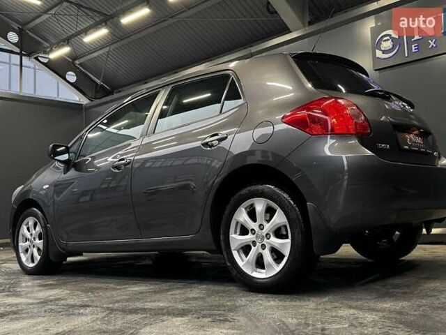 Серый Тойота Аурис, объемом двигателя 1.6 л и пробегом 210 тыс. км за 6300 $, фото 9 на Automoto.ua