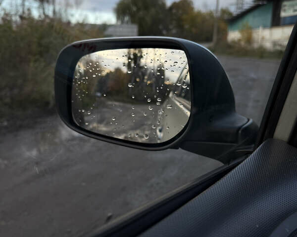 Сірий Тойота Ауріс, об'ємом двигуна 1.4 л та пробігом 260 тис. км за 6500 $, фото 4 на Automoto.ua