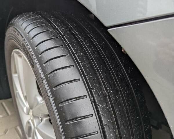 Серый Тойота Аурис, объемом двигателя 2 л и пробегом 250 тыс. км за 6900 $, фото 27 на Automoto.ua